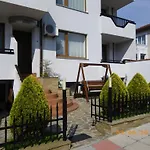 Deskoni's Place 2* Łozenec