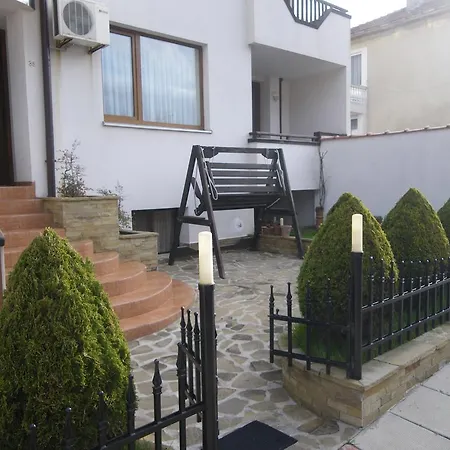 Deskoni's Place Guest house Lozenets